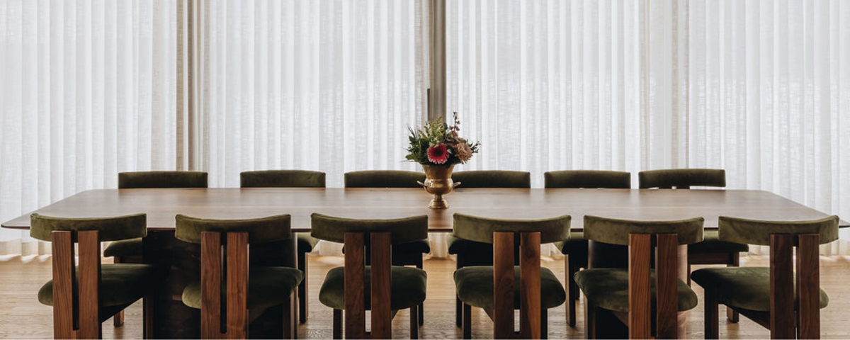A luxury dining room